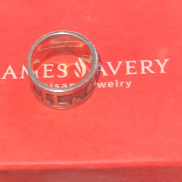 James Avery wedding band - Picture 5 of 7